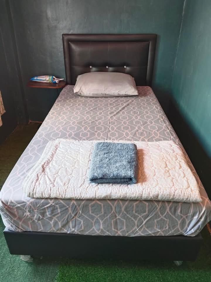 Banphe​ Hostel Ban Phe Quarto foto