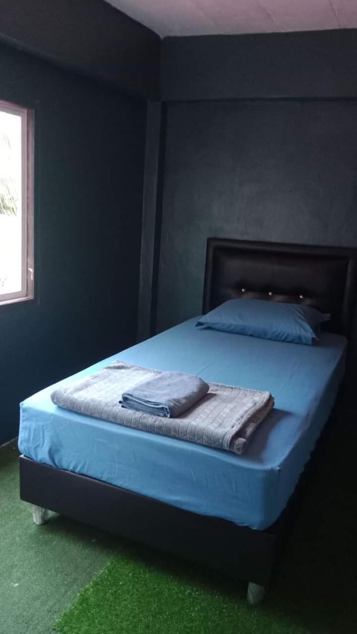 Banphe​ Hostel Ban Phe Quarto foto